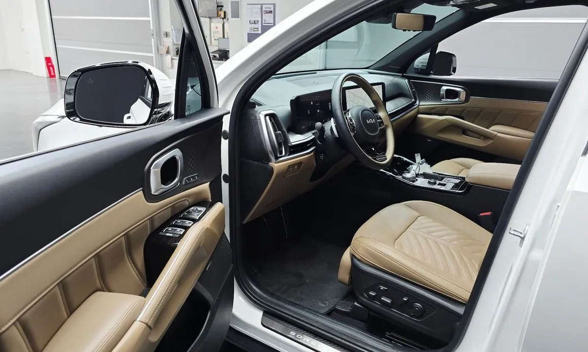 Kia Sorento — фото 5