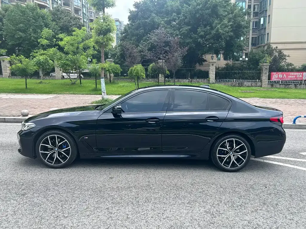 BMW 5 Series (Import) — фото 4