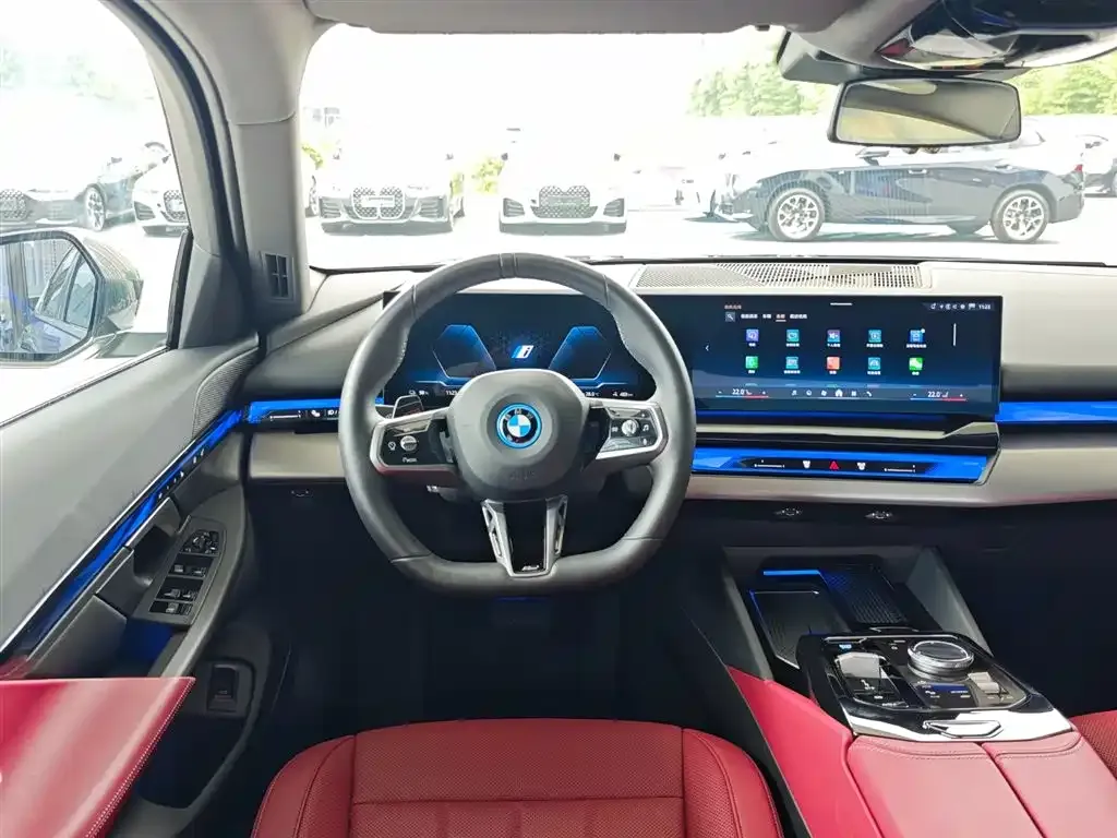 BMW i5 — фото 3