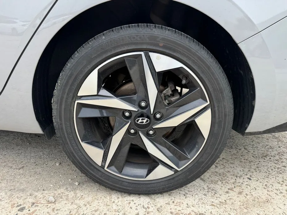 Hyundai AVANTE — фото 7