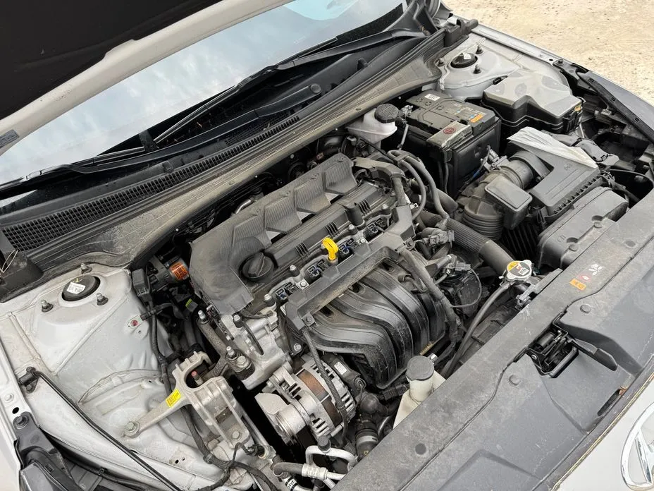 Hyundai AVANTE — фото 10