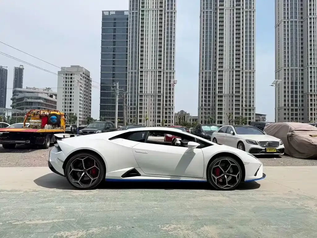 Lamborghini Huracan — фото 5