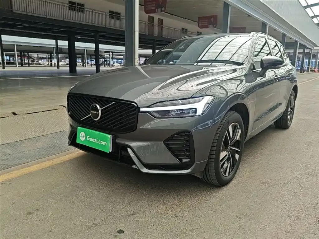Volvo XC60 — фото 2