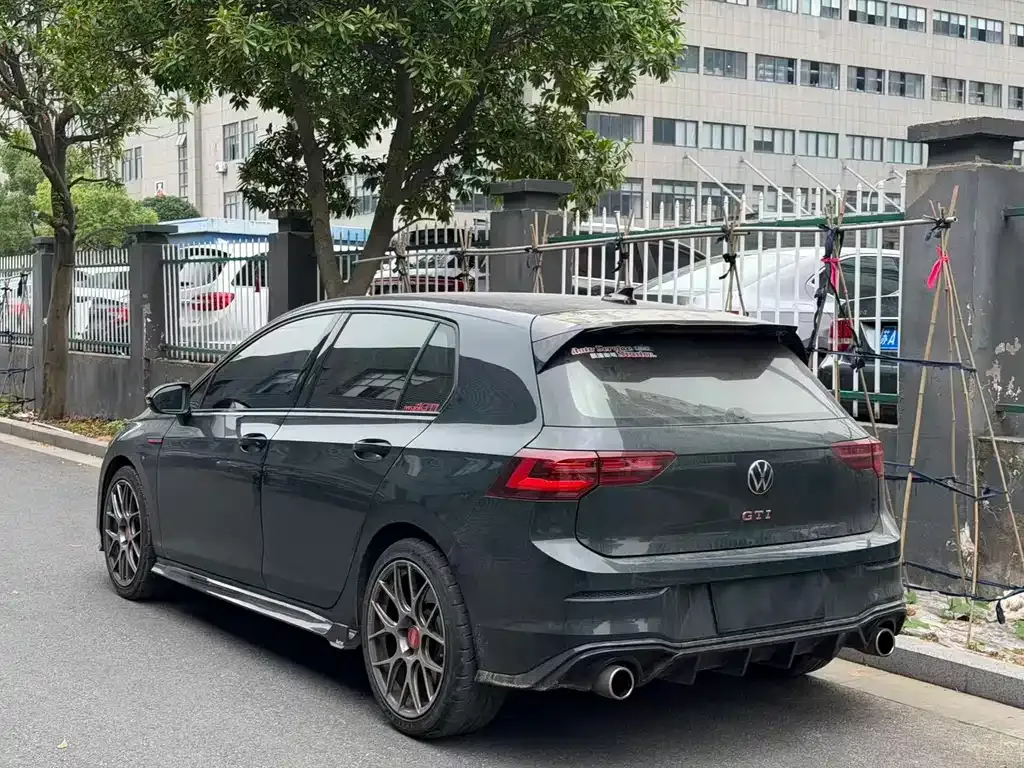 Volkswagen Golf GTI — фото 5