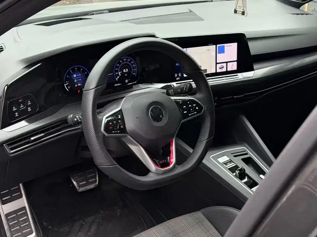Volkswagen Golf GTI — фото 4