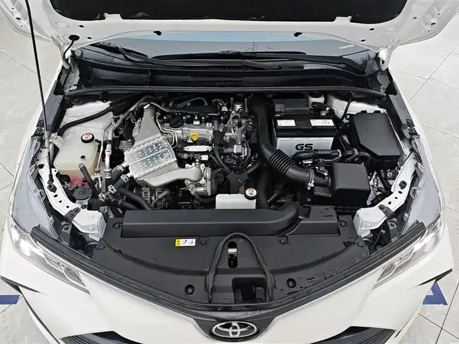 Toyota Corolla — фото 10