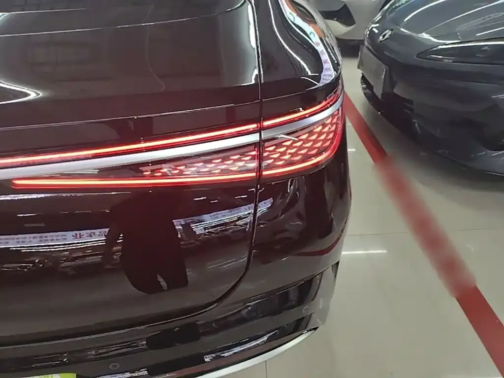BYD Seal 07 DM-i — фото 4