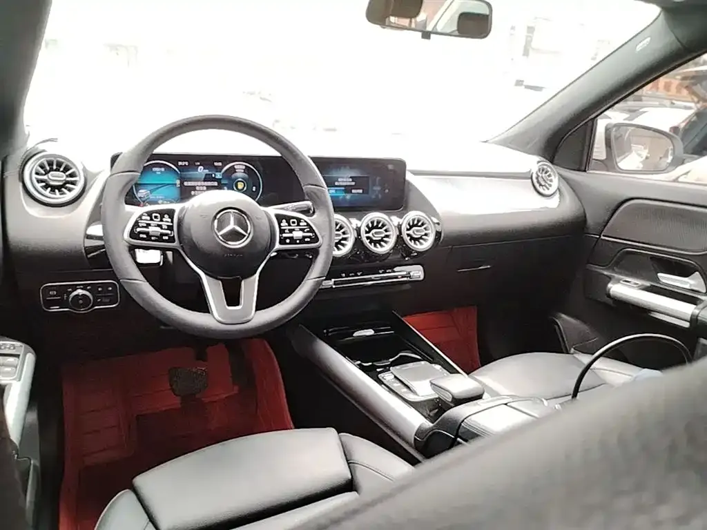 Mercedes-Benz GLA — фото 9