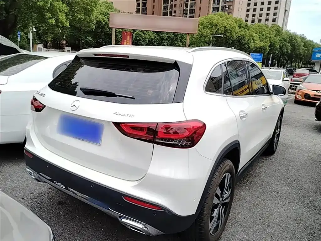 Mercedes-Benz GLA — фото 6