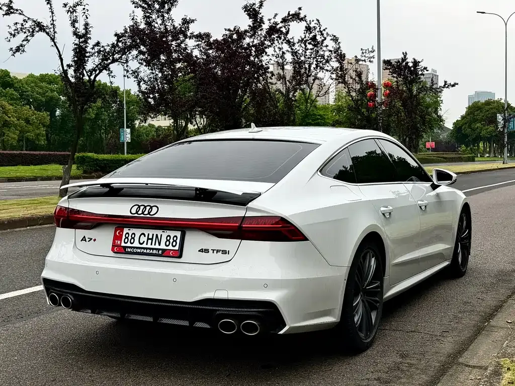 Audi A7 — фото 10
