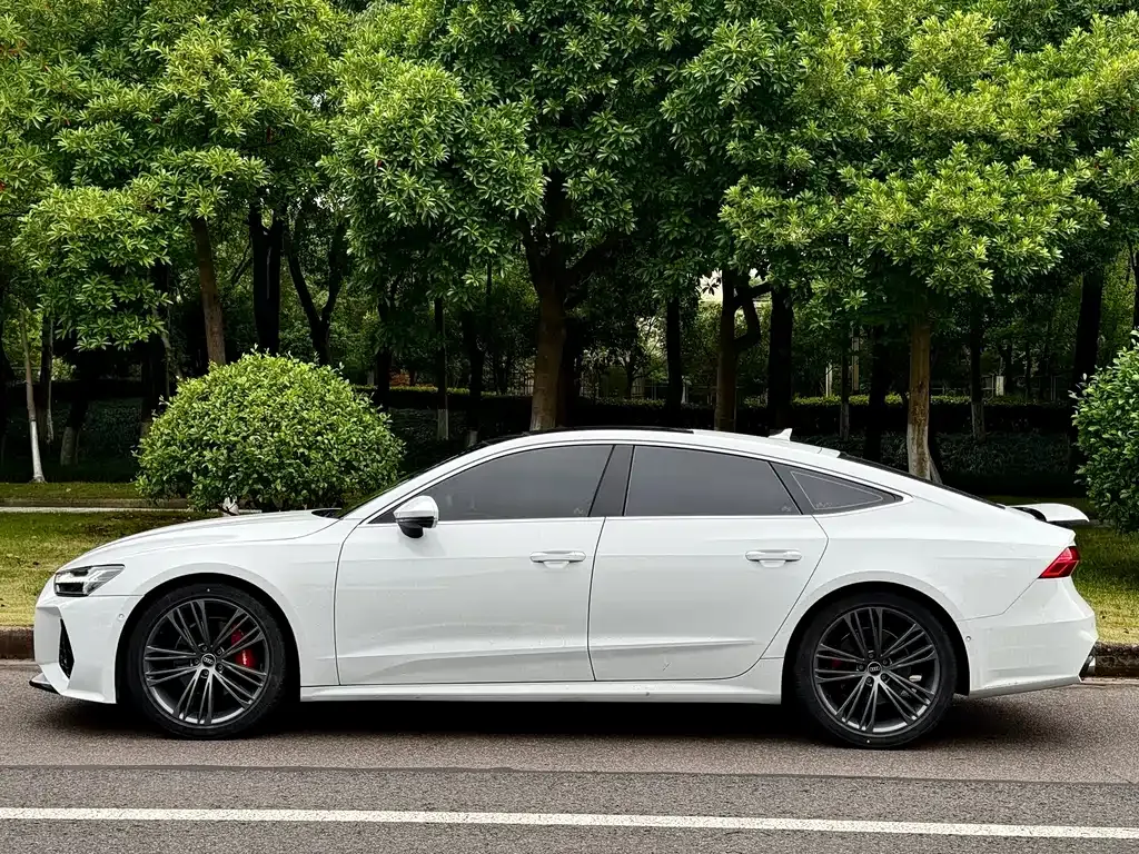 Audi A7 — фото 7