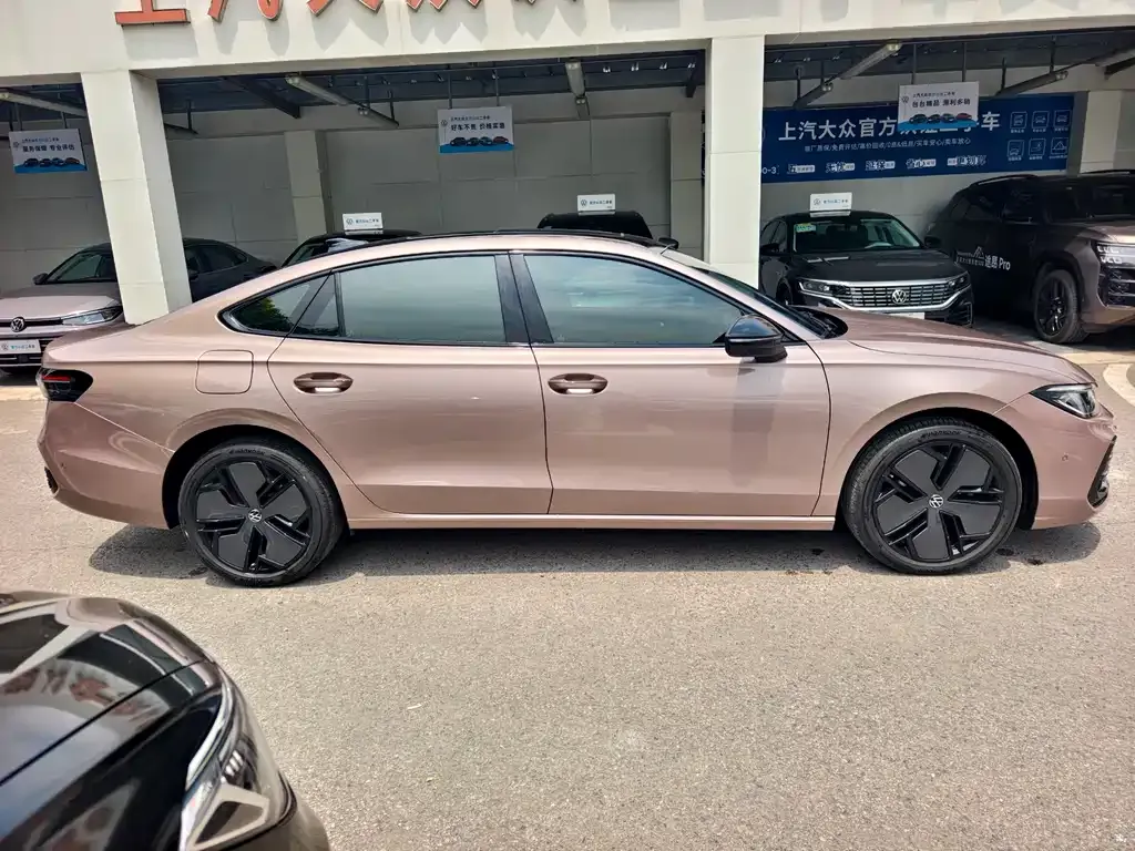 Volkswagen Passat — фото 3