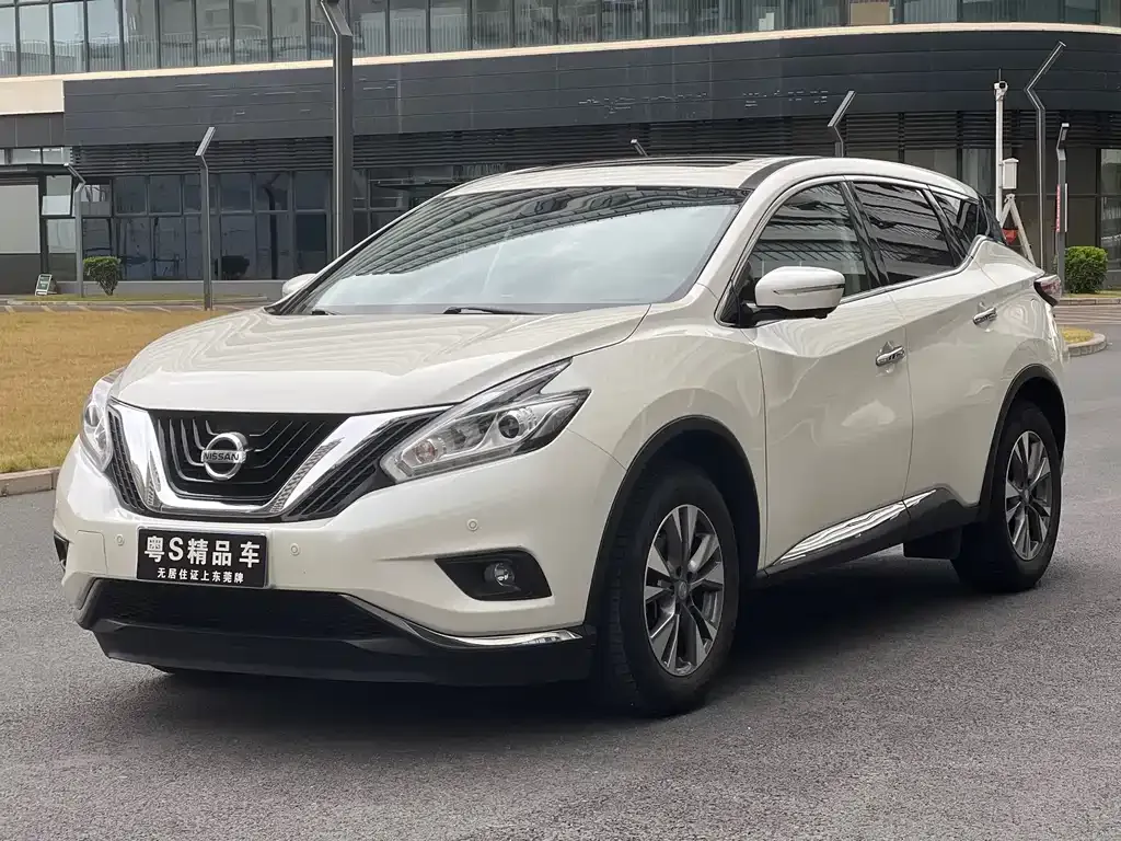 Nissan Murano — фото 1