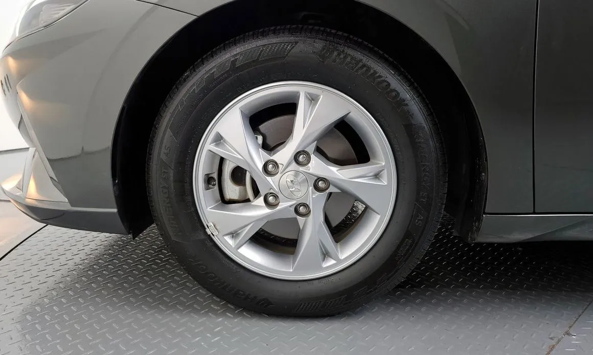 Hyundai AVANTE — фото 7