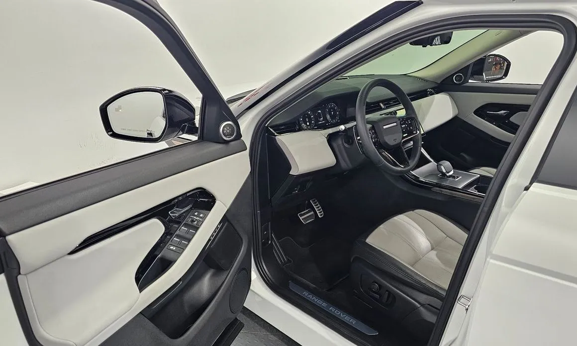 Land Rover Range Rover Evoque — фото 8