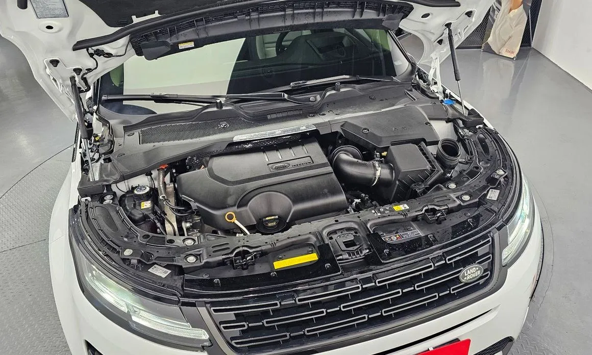 Land Rover Range Rover Evoque — фото 9