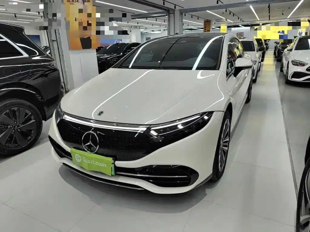 Mercedes-Benz EQS — фото 1
