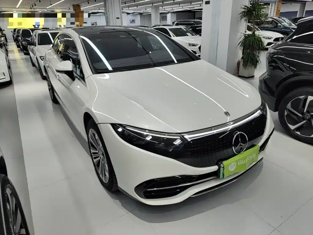 Mercedes-Benz EQS — фото 10