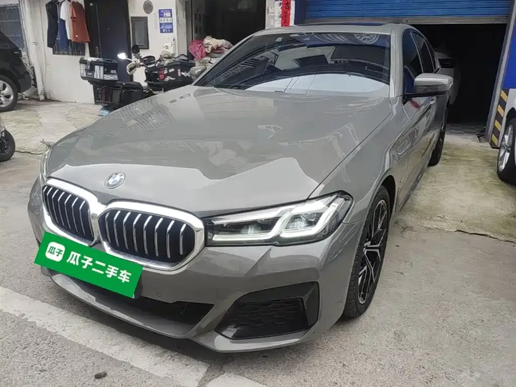BMW 5 Series (Import) — фото 1
