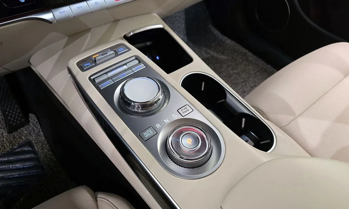Genesis GV70 — фото 10