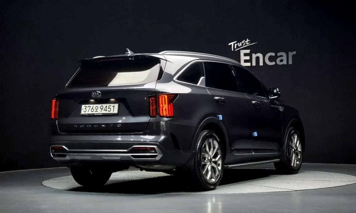 Kia Sorento — фото 5