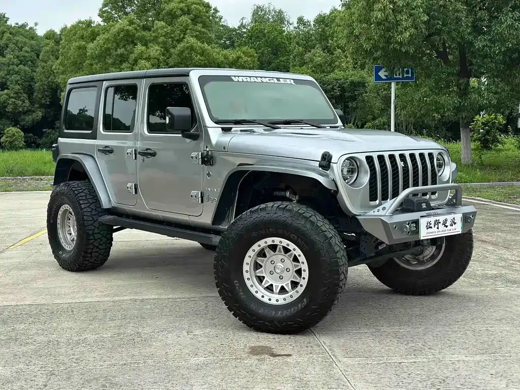 Jeep Wrangler PHEV — фото 9