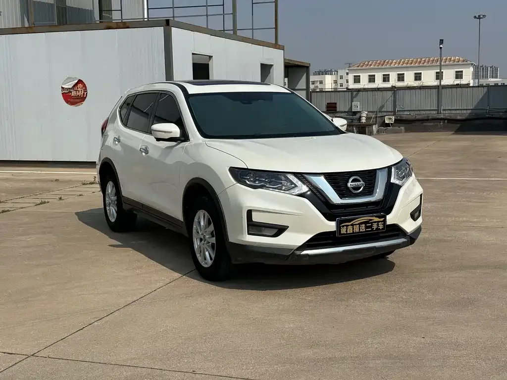 Nissan X-Trail — фото 9