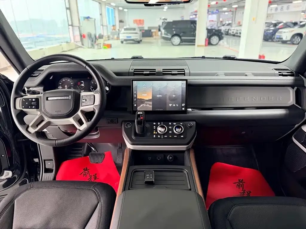 Land Rover Defender — фото 10