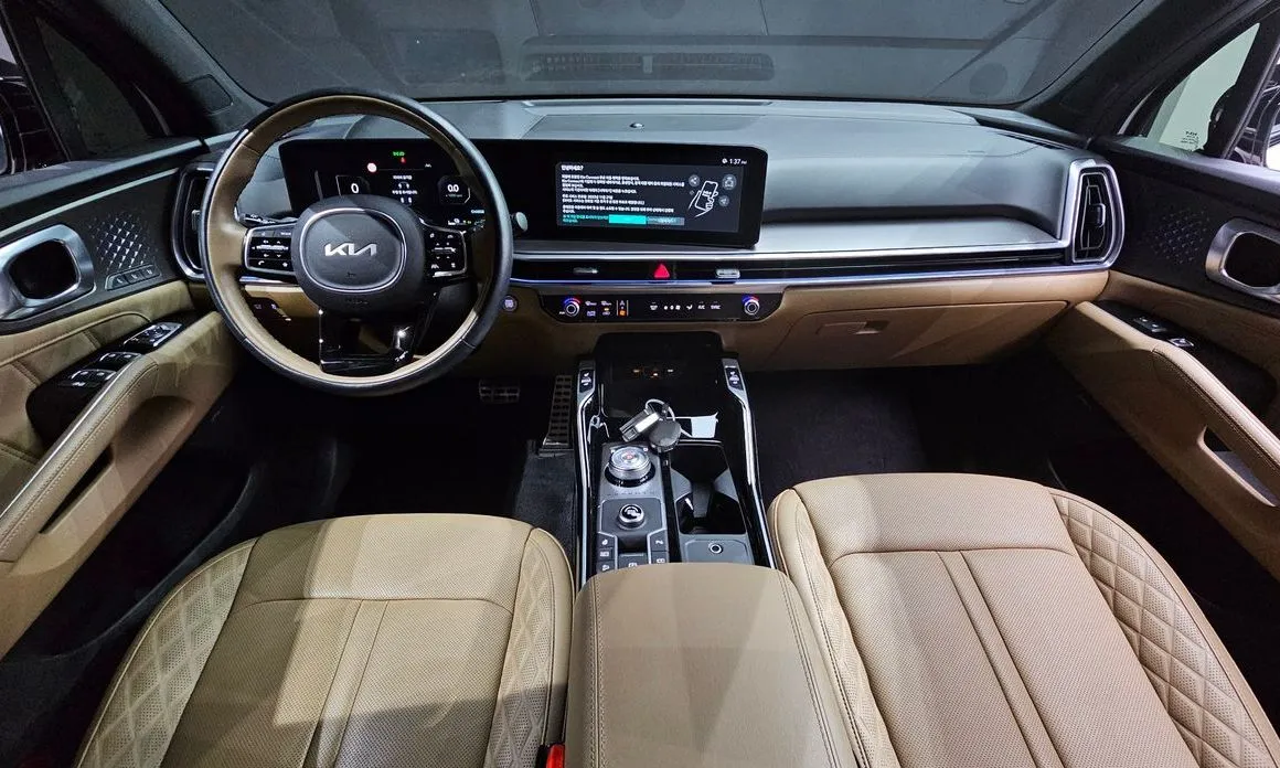 Kia Sorento — фото 10