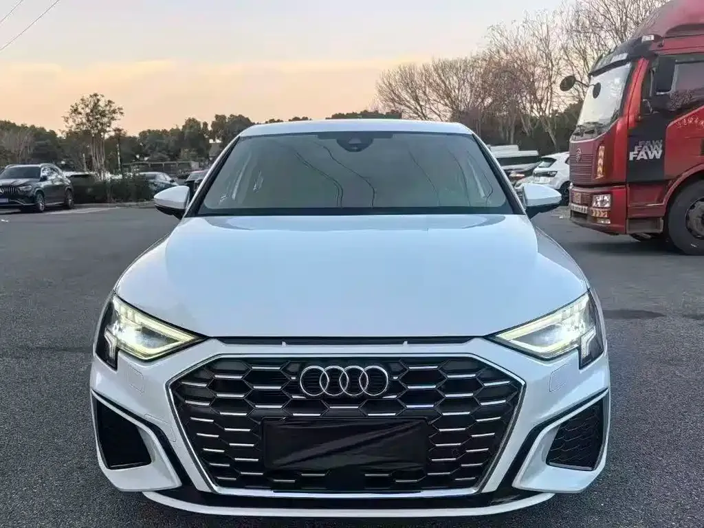 Audi A3 — фото 2