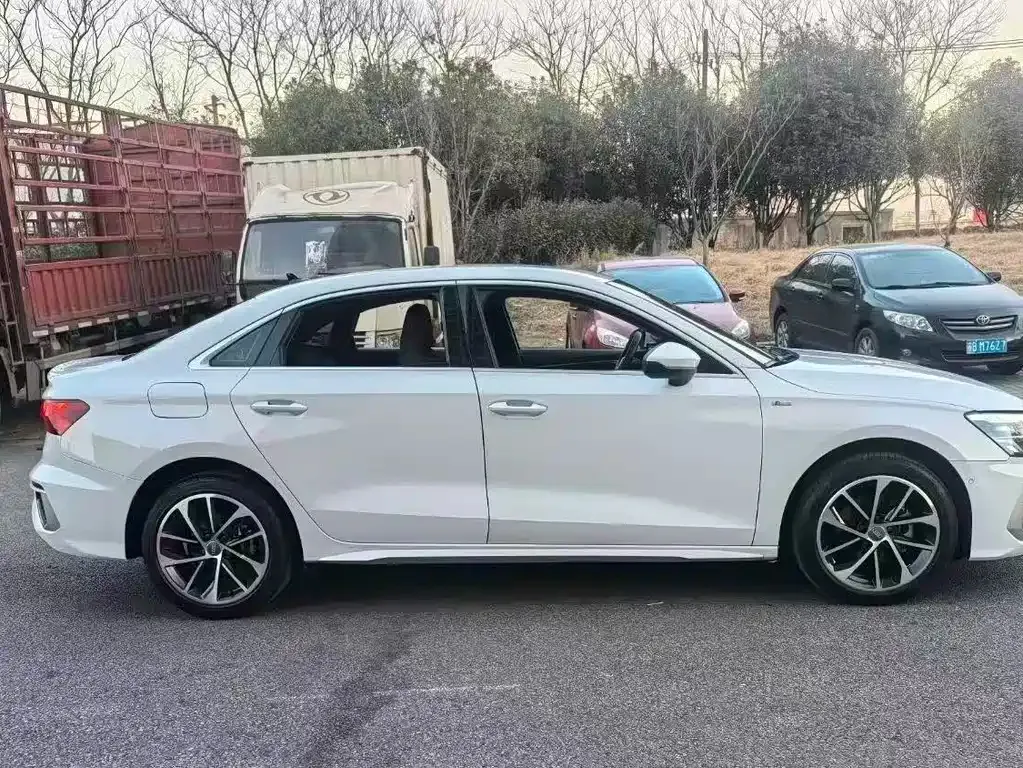 Audi A3 — фото 7