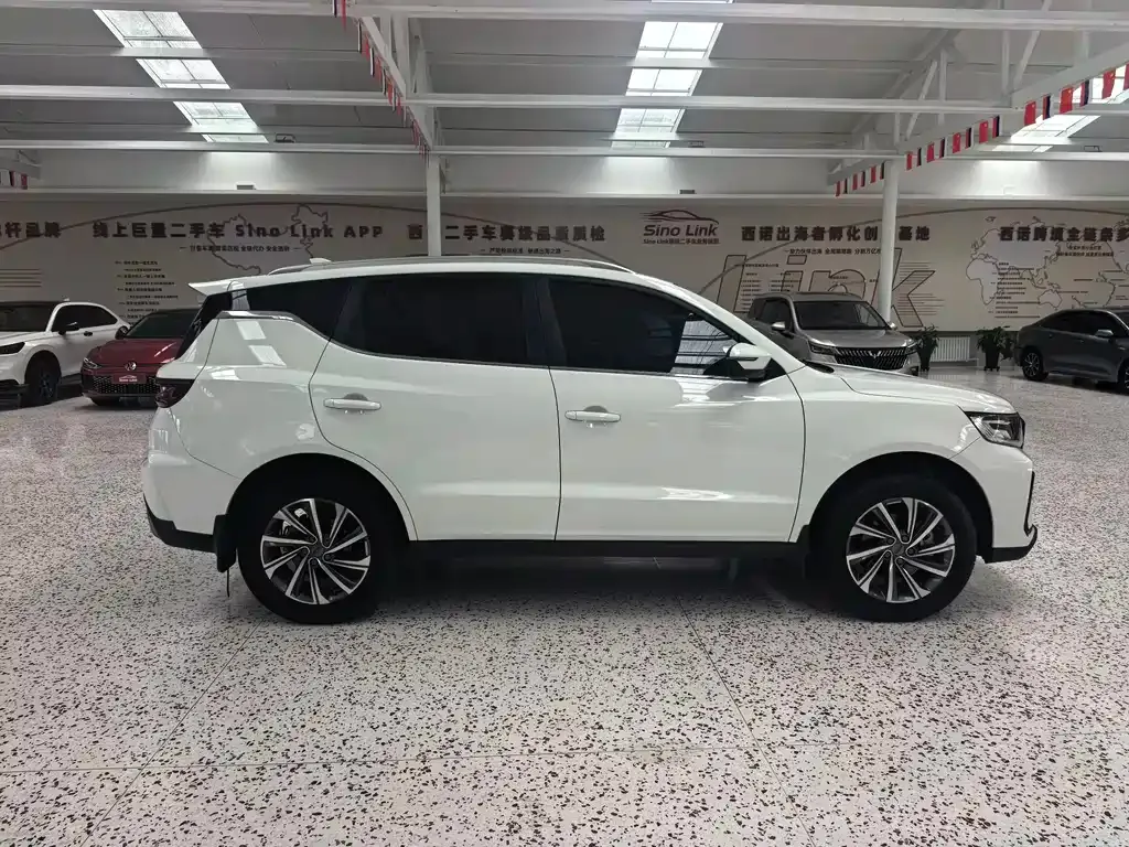 Geely Vision X6 — фото 9