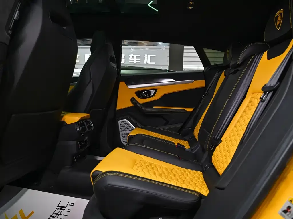 Lamborghini Urus — фото 7