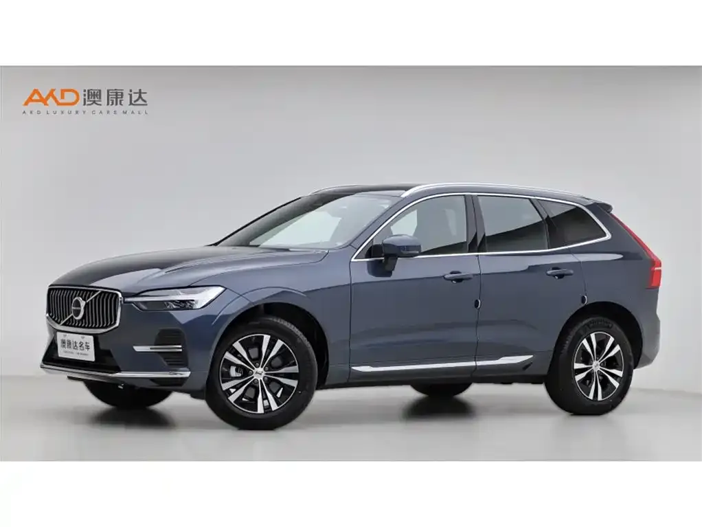 Volvo XC60 — фото 1