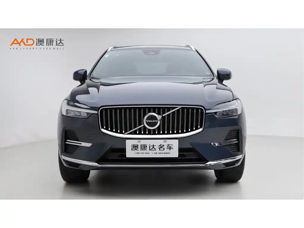 Volvo XC60 — фото 8