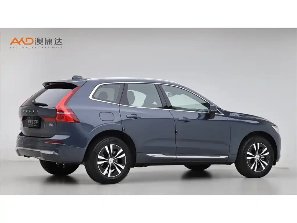 Volvo XC60 — фото 6
