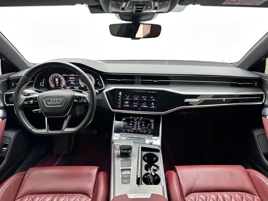Audi A7L — фото 6