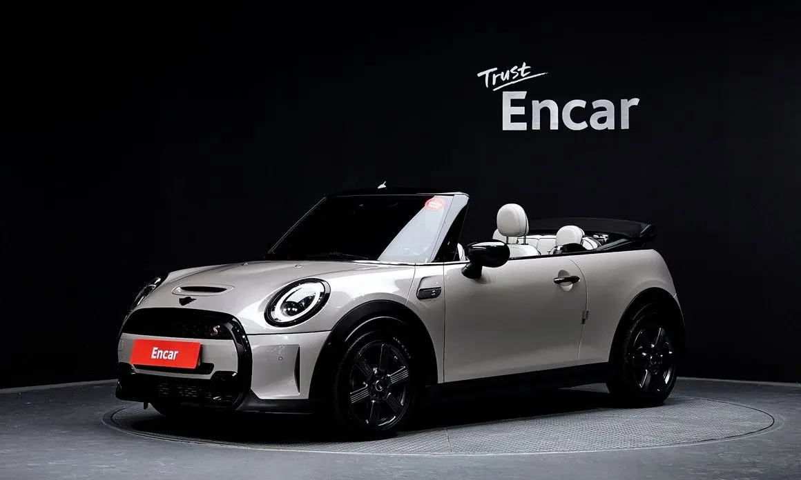 Mini Cooper Convertible — фото 1