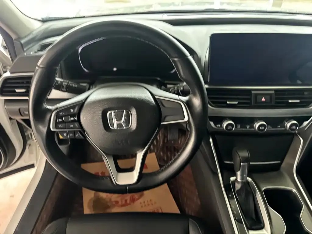 Honda Accord — фото 5