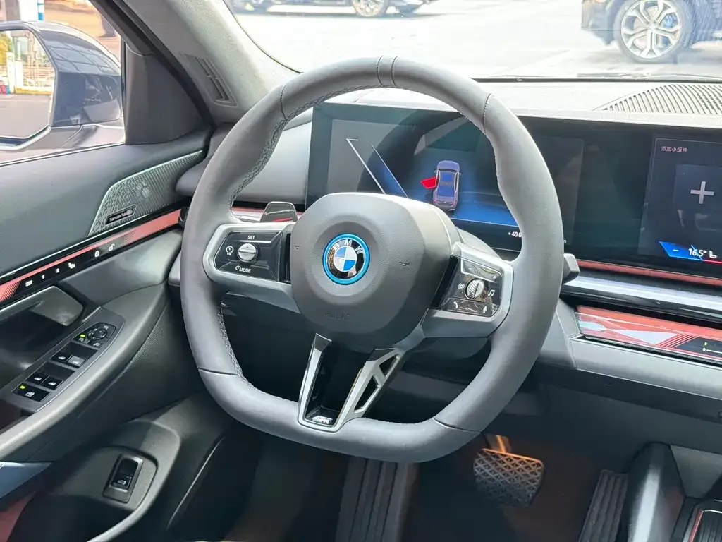BMW i5 — фото 4