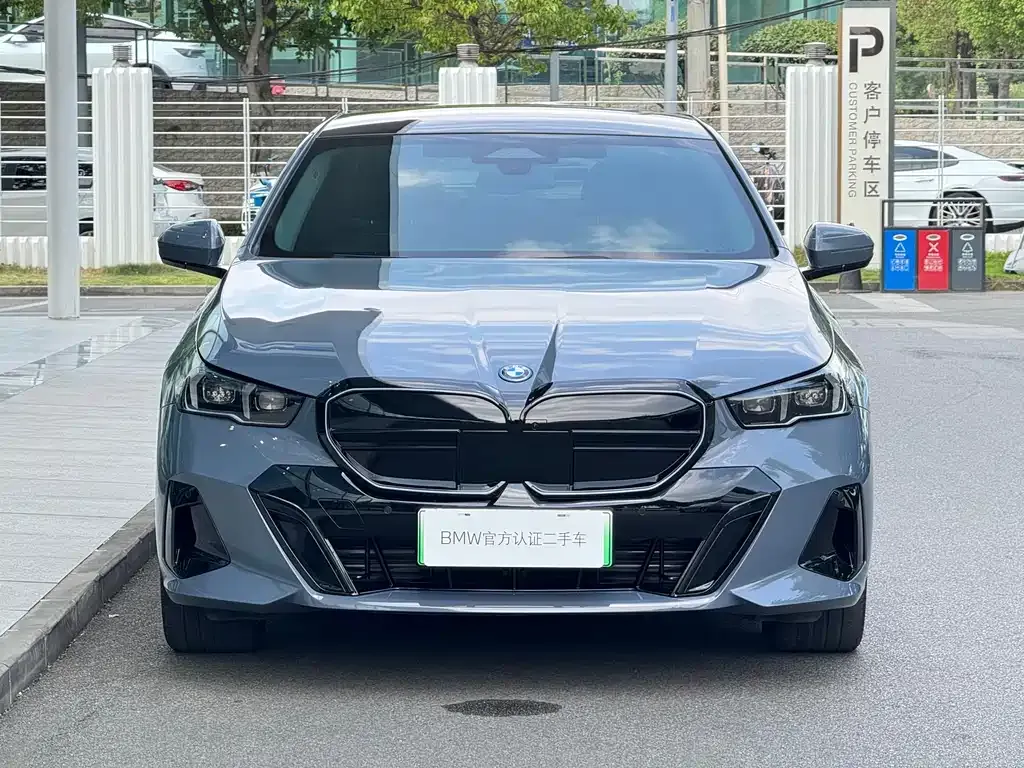 BMW i5 — фото 6