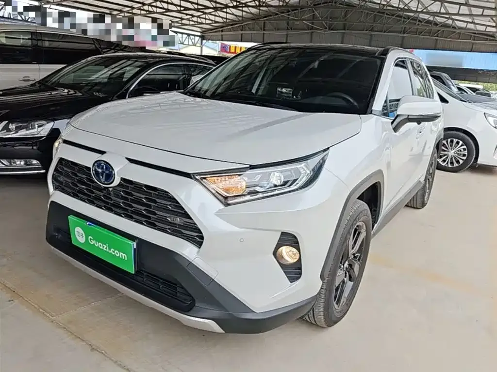 Toyota RAV4 — фото 2