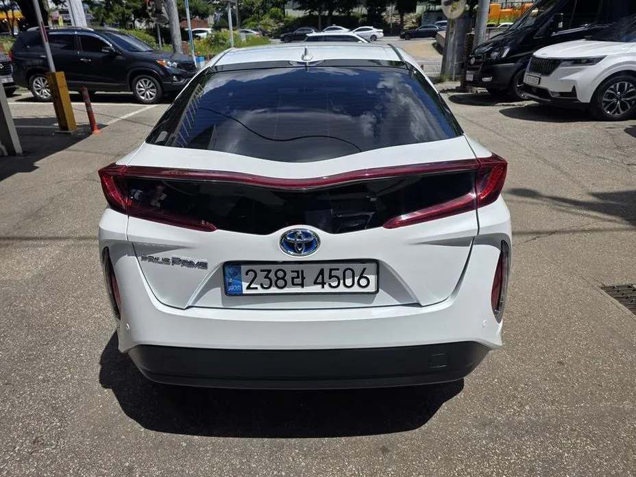 Toyota Prius — фото 2