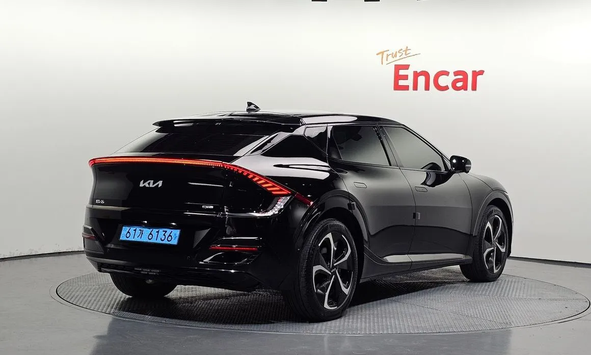 Kia EV6 — фото 10
