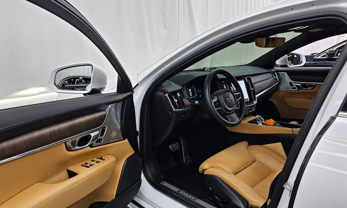 Volvo S90 — фото 3