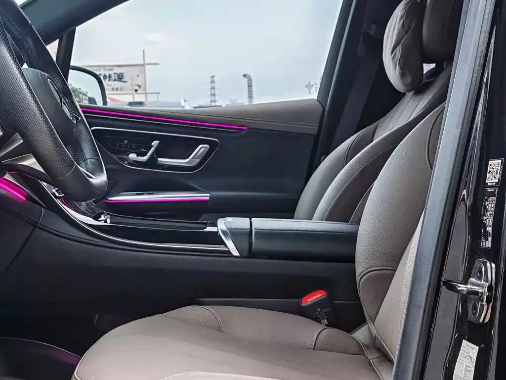 Mercedes-Benz EQE SUV — фото 2