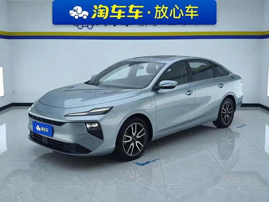 Roewe D6 — фото 1