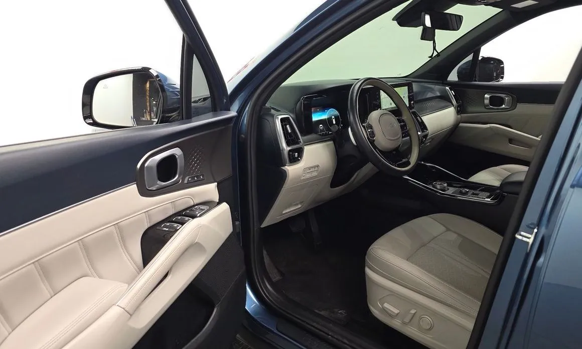 Kia Sorento — фото 6