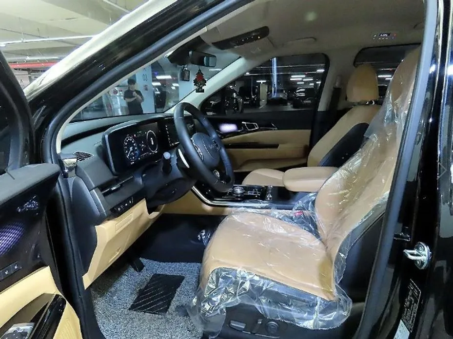 Kia Carnival — фото 10