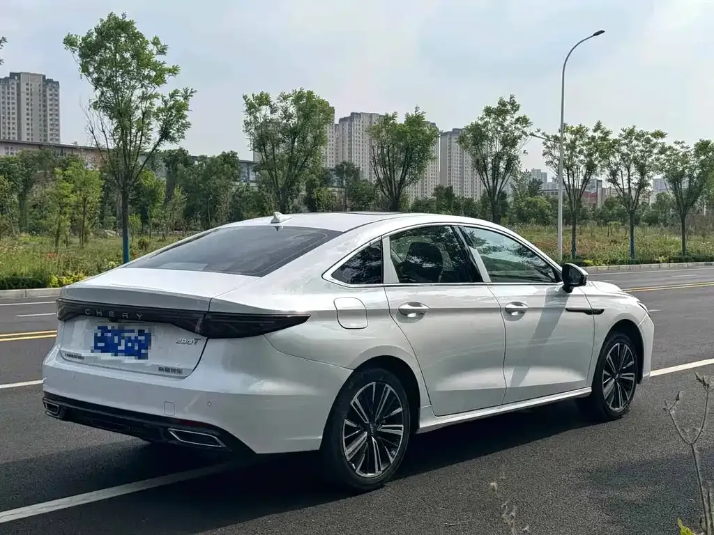 Chery Arrizo 8 PRO — фото 4